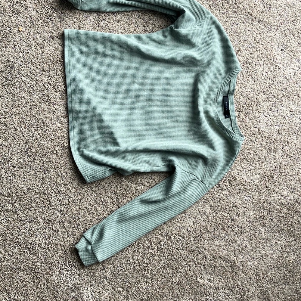 Light Green Long Sleeve Sweater Top